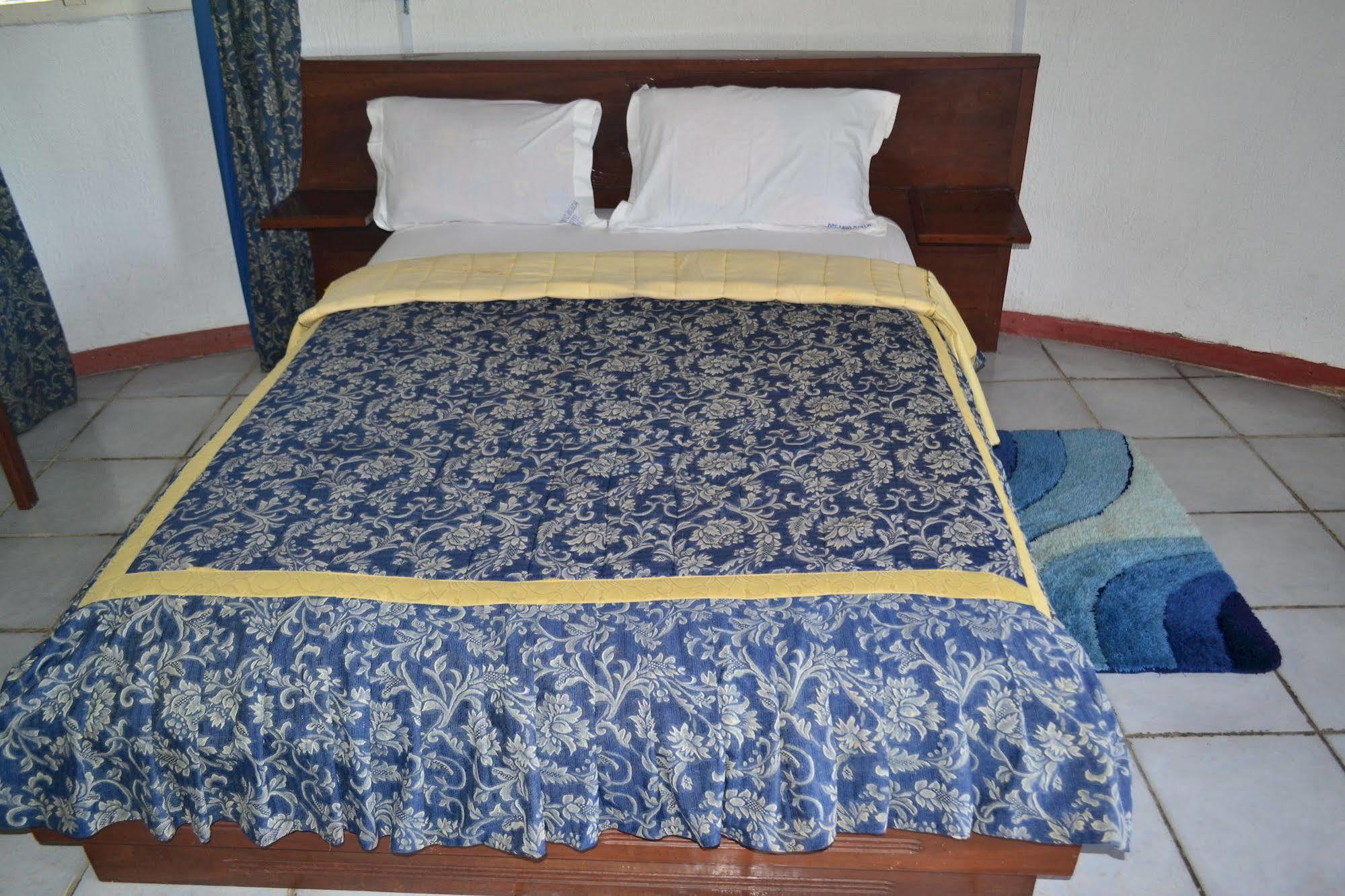 Adrien Beach Hotel Kribi Exterior photo